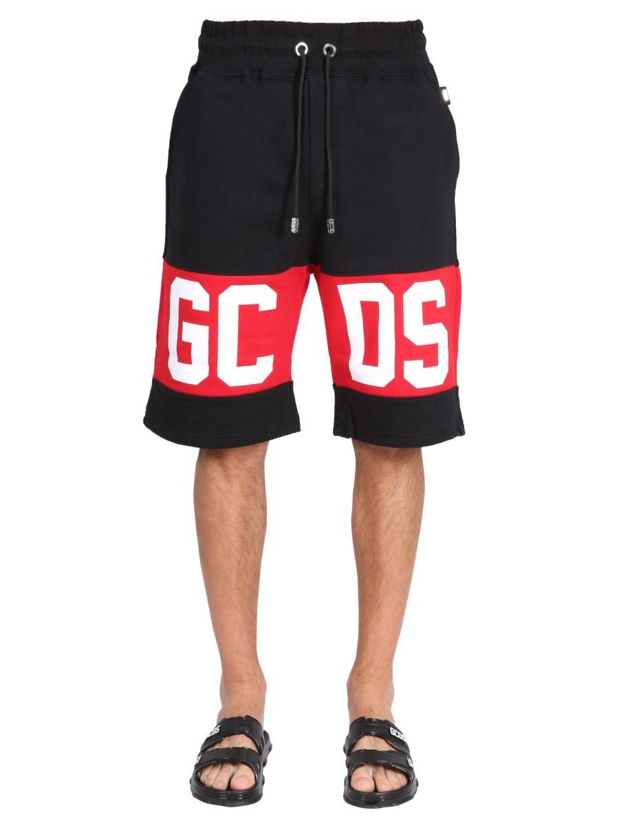 GCDS BERMUDA IN COTONE CON BANDA LOGO