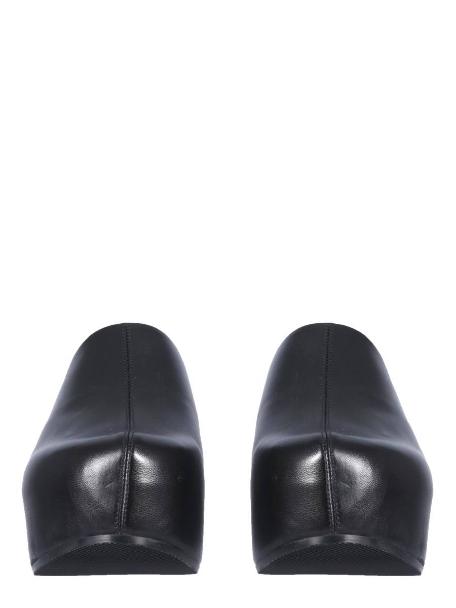 GIVENCHY SABOT CON ZEPPA G IN PELLE