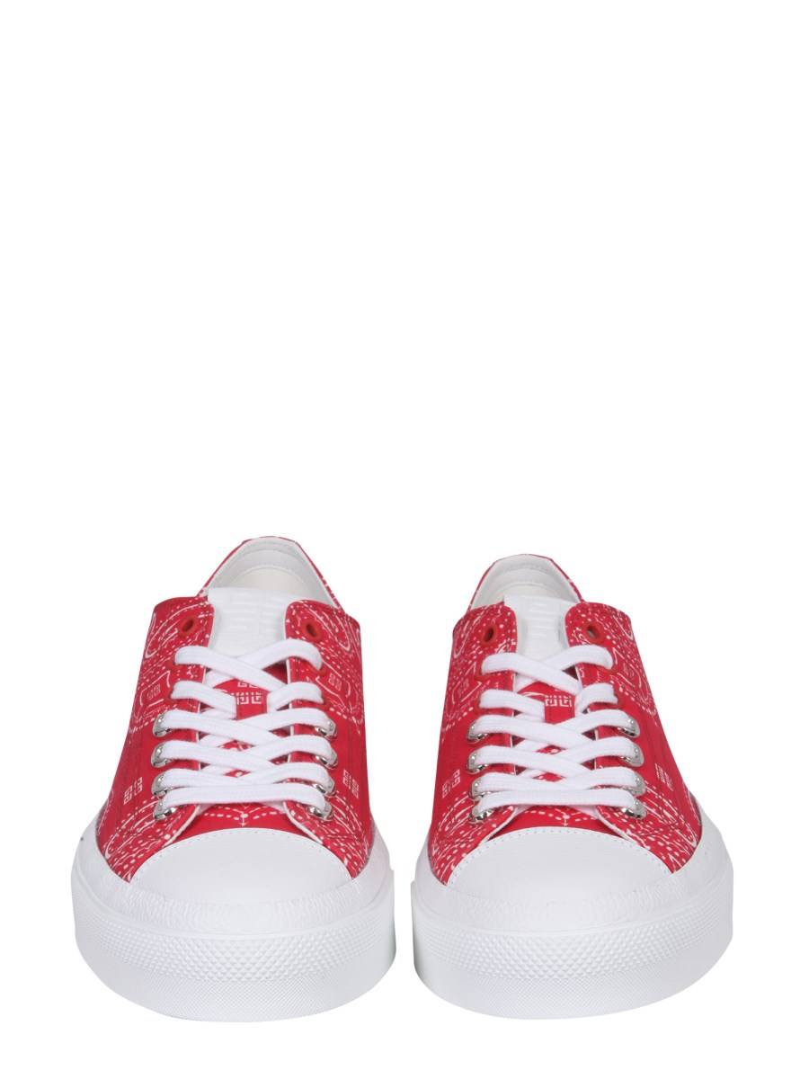GIVENCHY SNEAKER CITY IN TELA STAMPA BANDANA