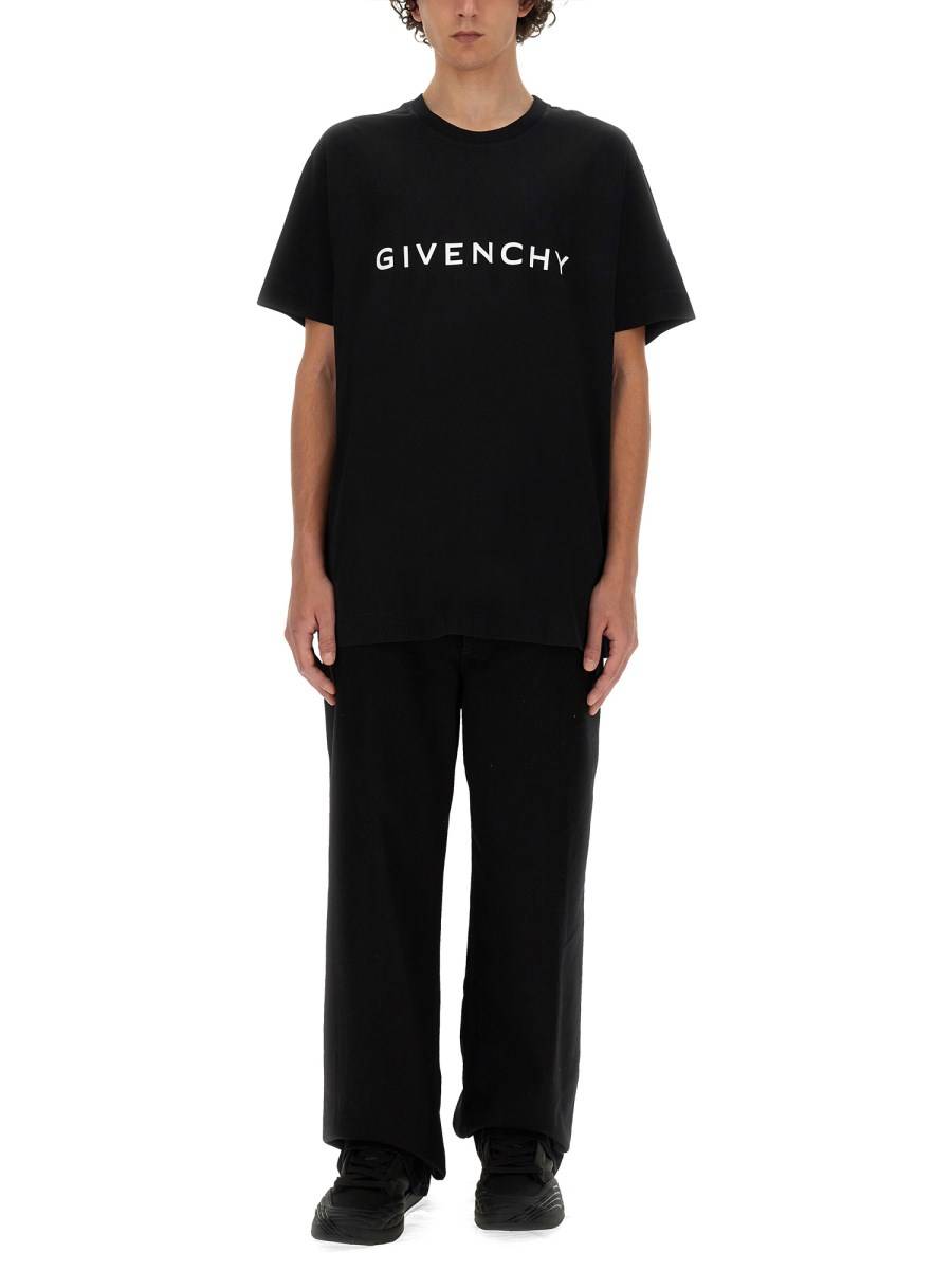 GIVENCHY T-SHIRT OVERSIZE FIT