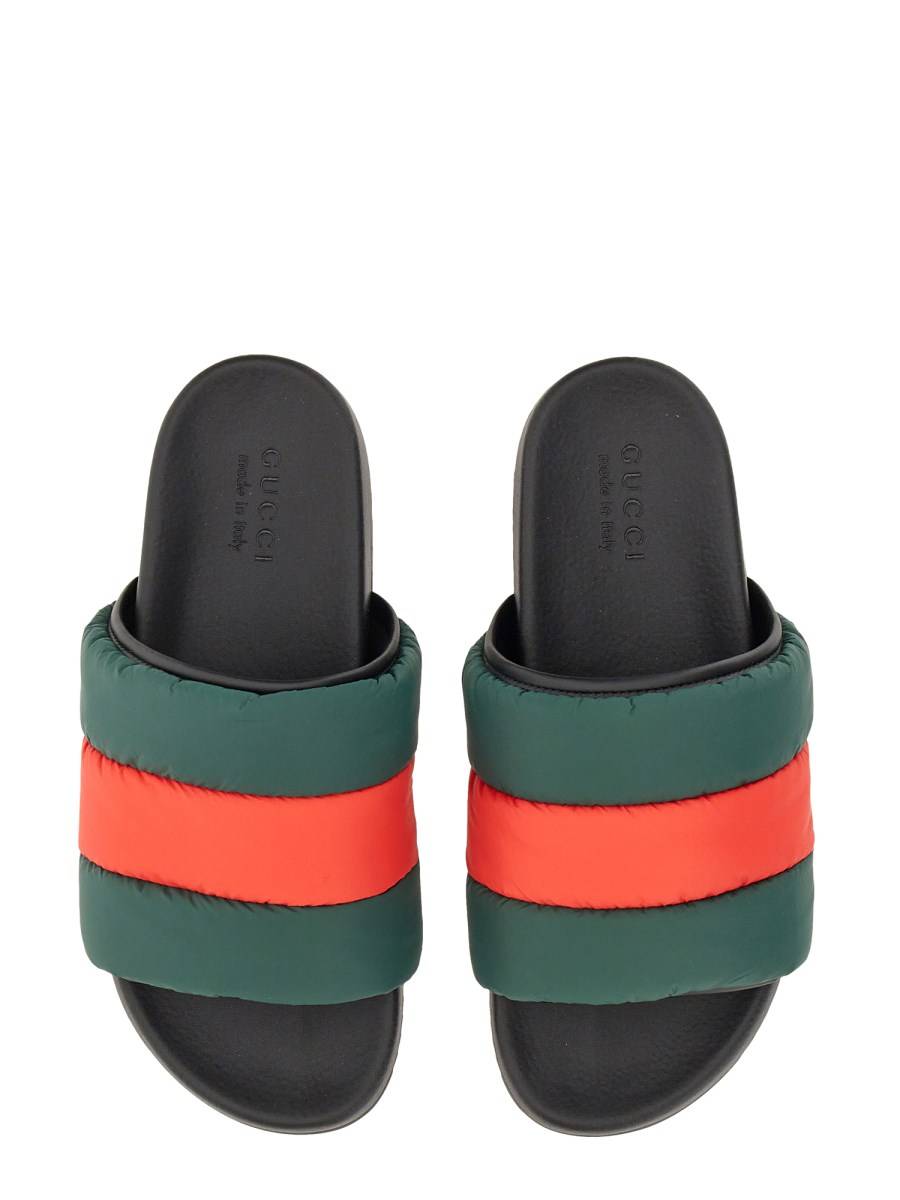 GUCCI SANDALO SLIDER IMBOTTITO CON NASTRO WEB