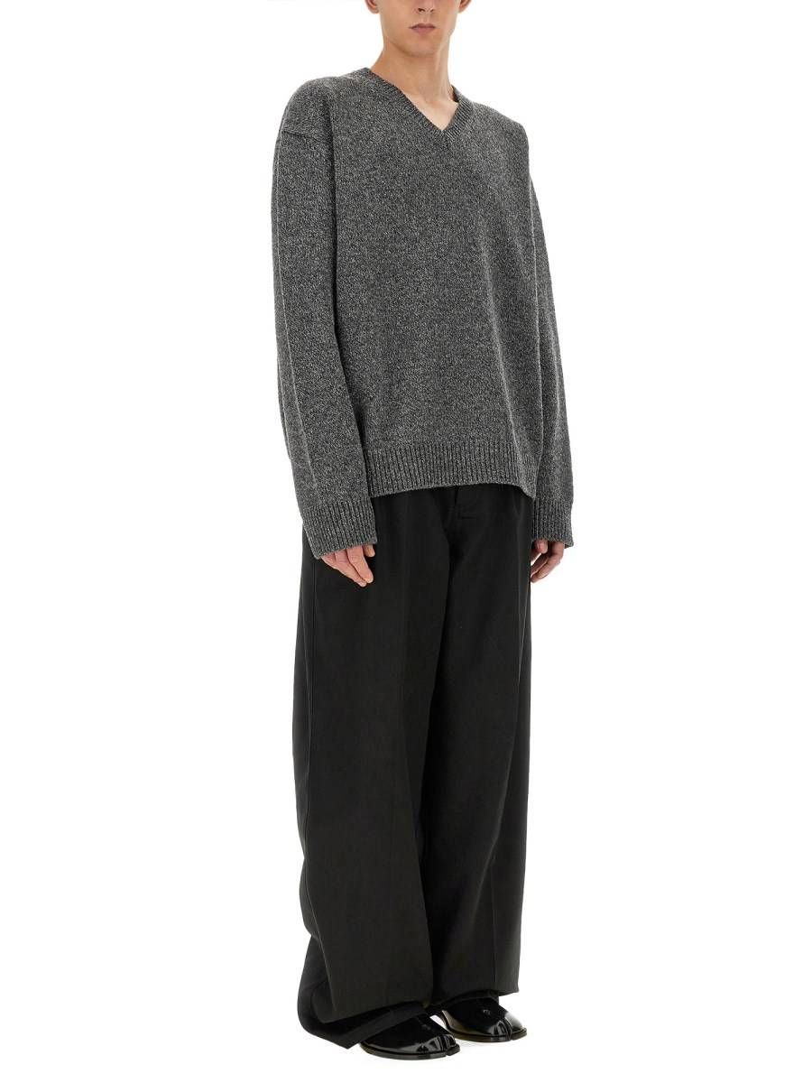 MAISON MARGIELA MAGLIA CON SCOLLO A V