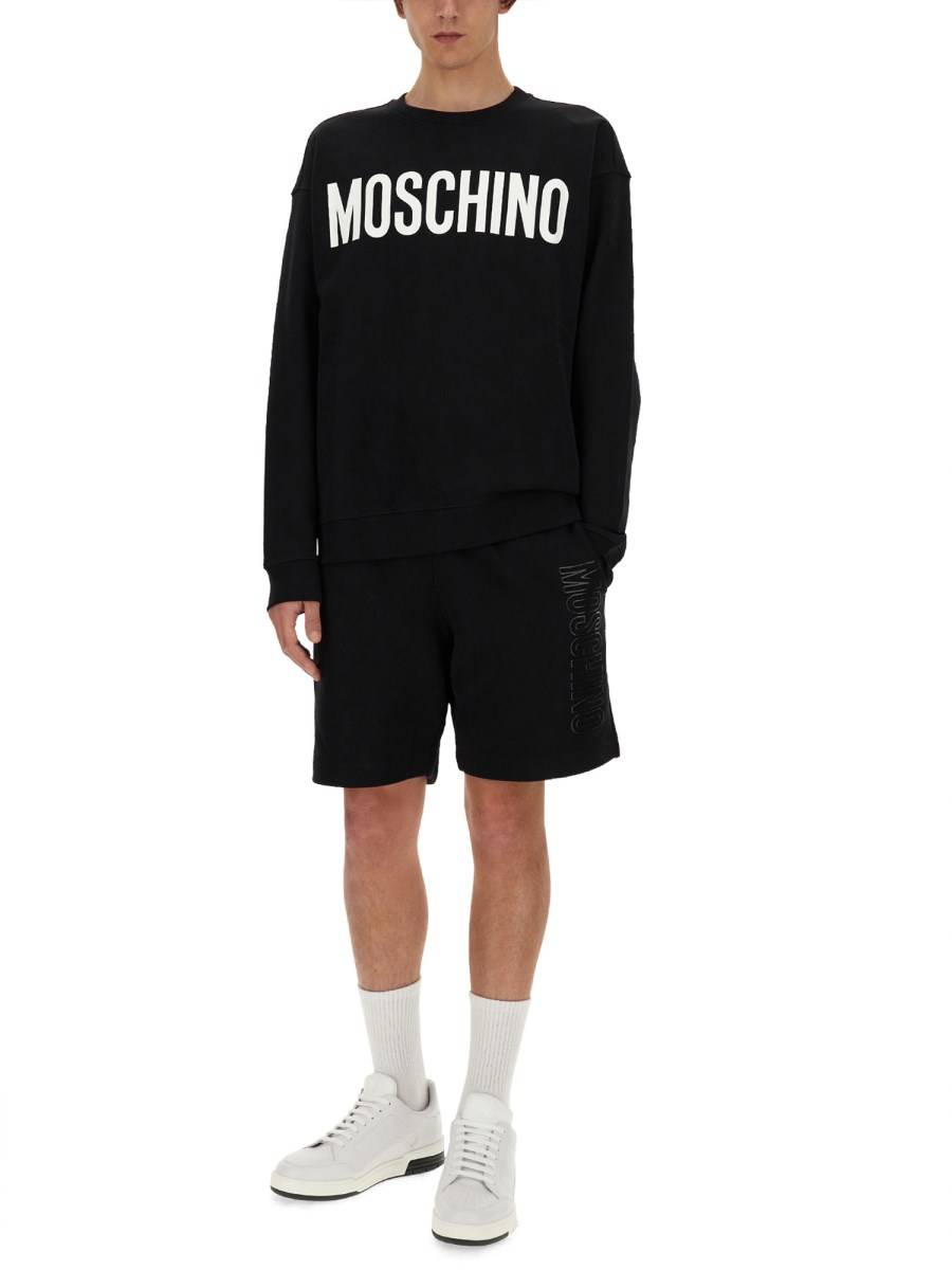 MOSCHINO FELPA CON LOGO