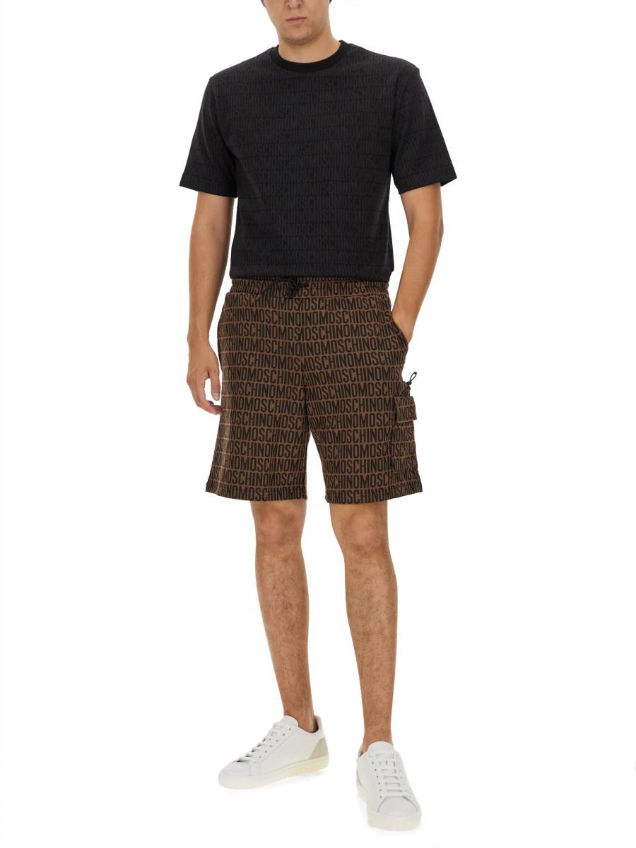 MOSCHINO T-SHIRT CON LOGO ALL OVER