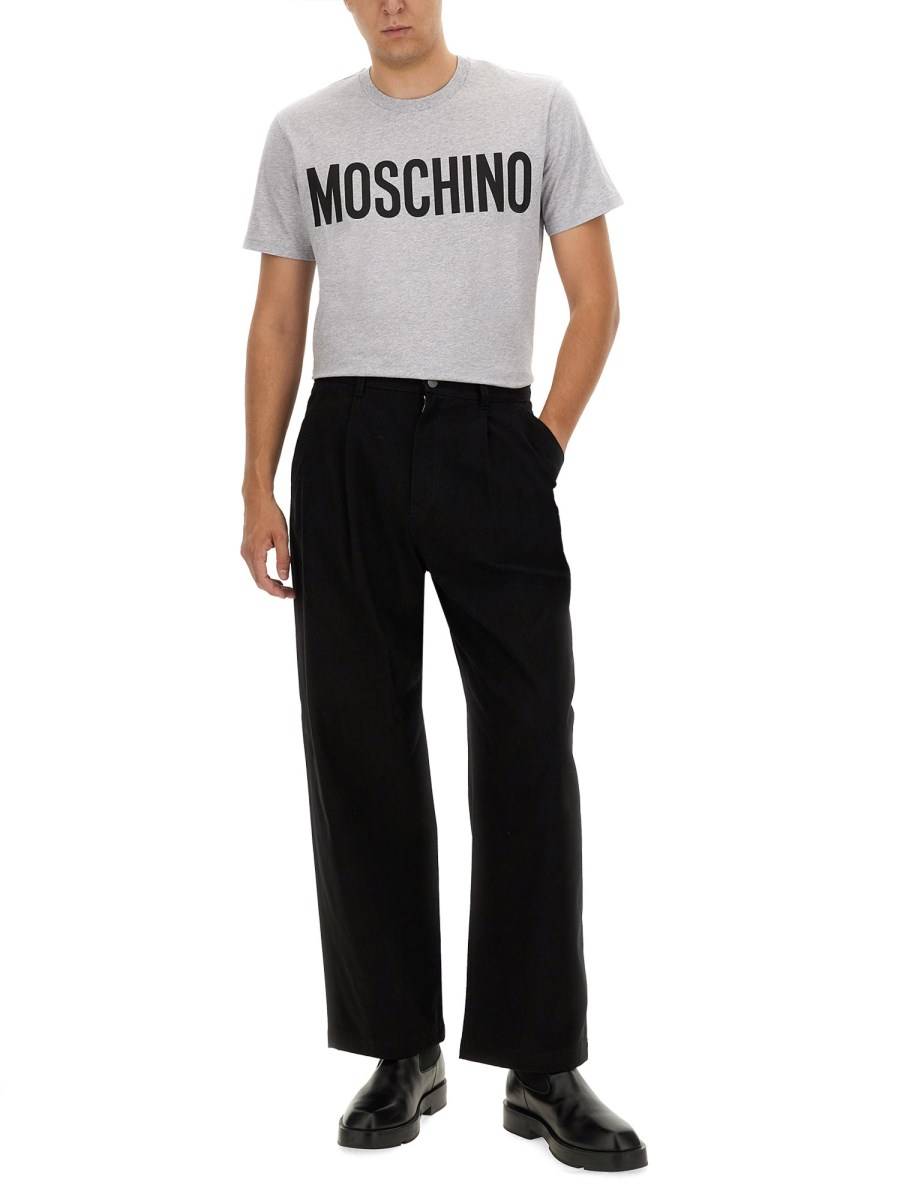 MOSCHINO T-SHIRT CON LOGO