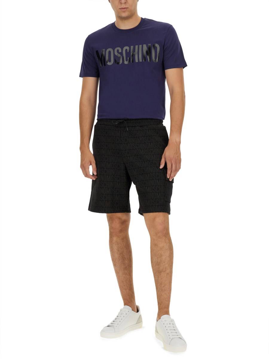 MOSCHINO T-SHIRT CON LOGO