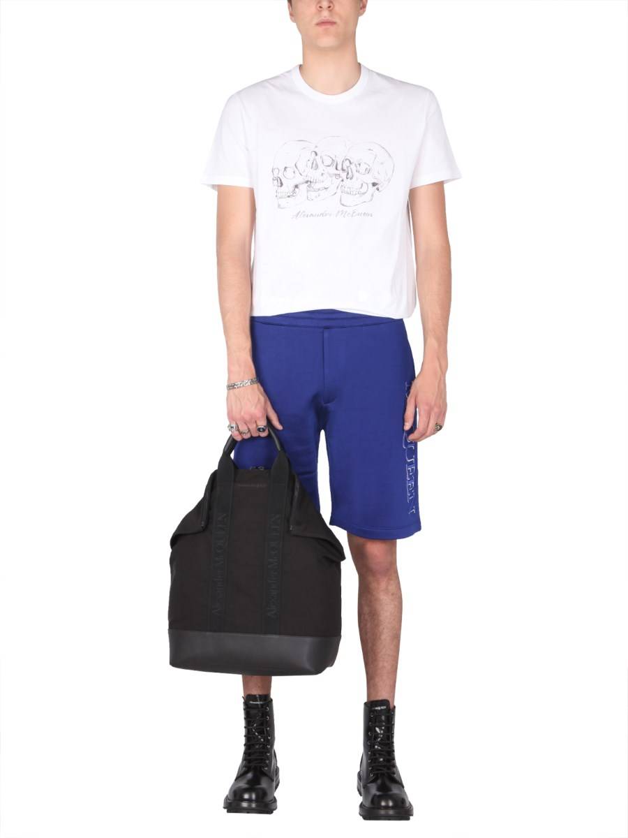 ALEXANDER McQUEEN SHORT IN ACETATO CON LOGO RICAMATO