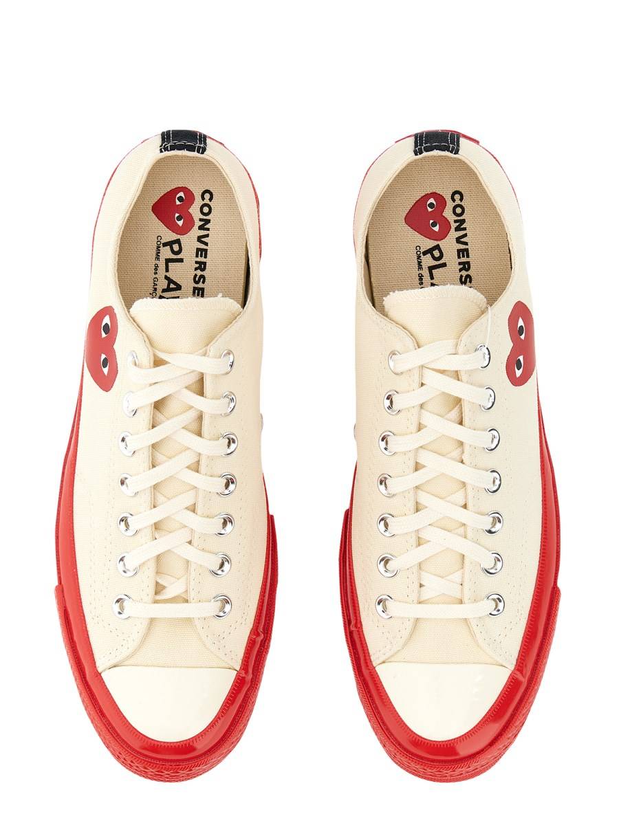 COMME DES GARCONS PLAY CONVERSE SNEAKER IN TELA CON STAMPA HEART