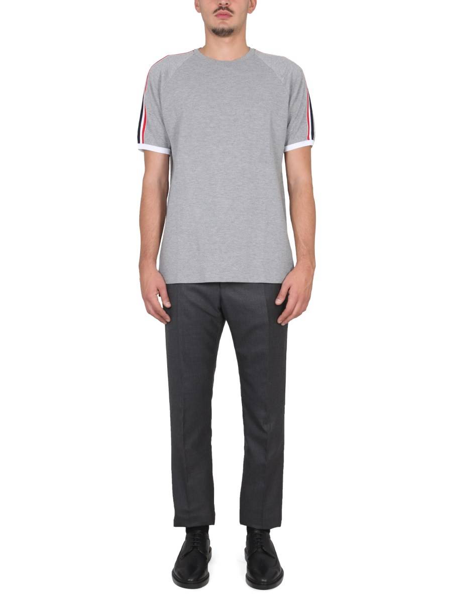 THOM BROWNE T-SHIRT DA BASEBALL A 4 BAR CON MANICA 3/4 IN JERSEY DI COTONE