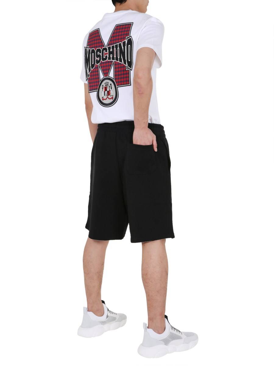 MOSCHINO T-SHIRT GIROCOLLO IN COTONE CON PATCH LOGATO