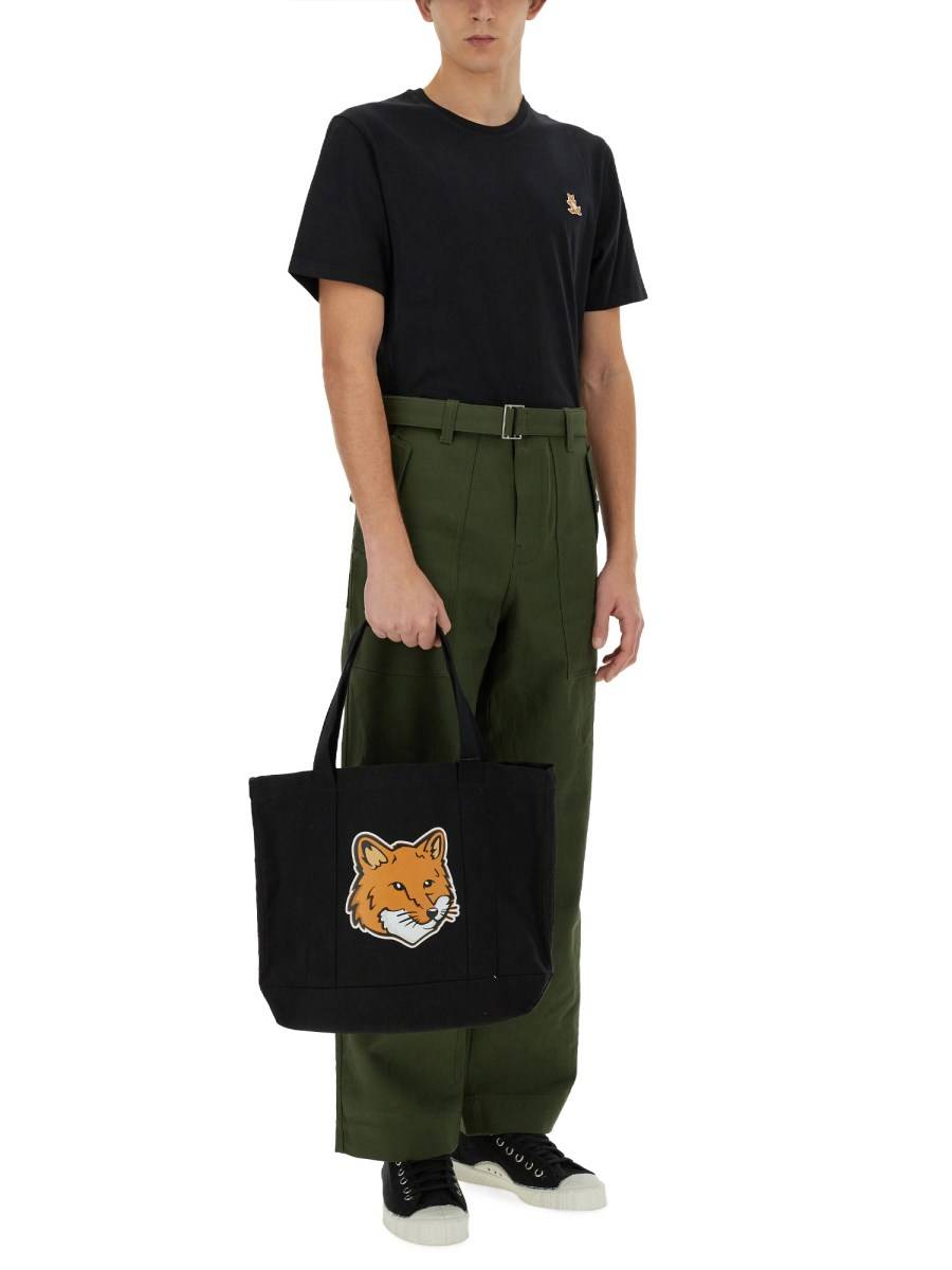 MAISON KITSUNÉ T-SHIRT IN JERSEY DI COTONE CON PATCH FOX