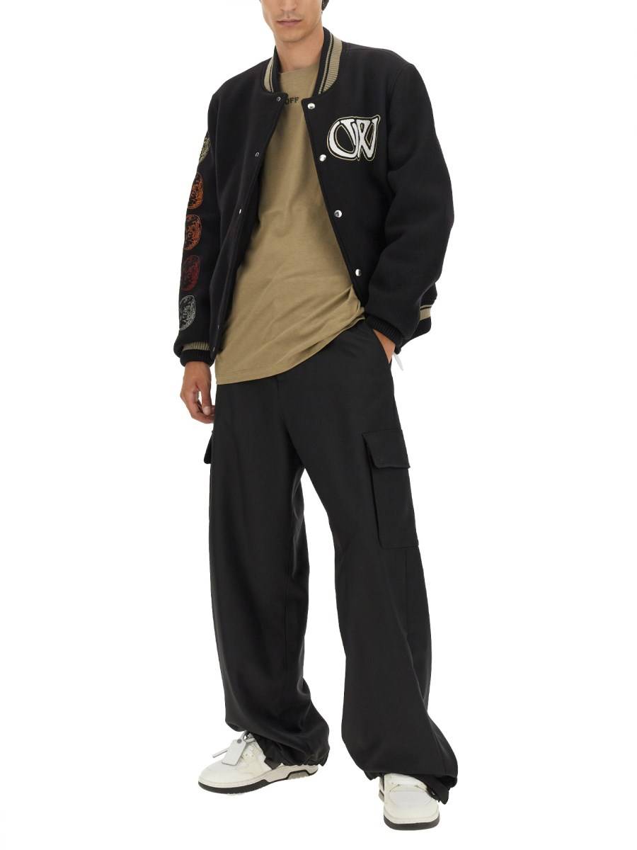 OFF-WHITE T-SHIRT IN JERSEY DI COTONE CON RICAMO ARROW