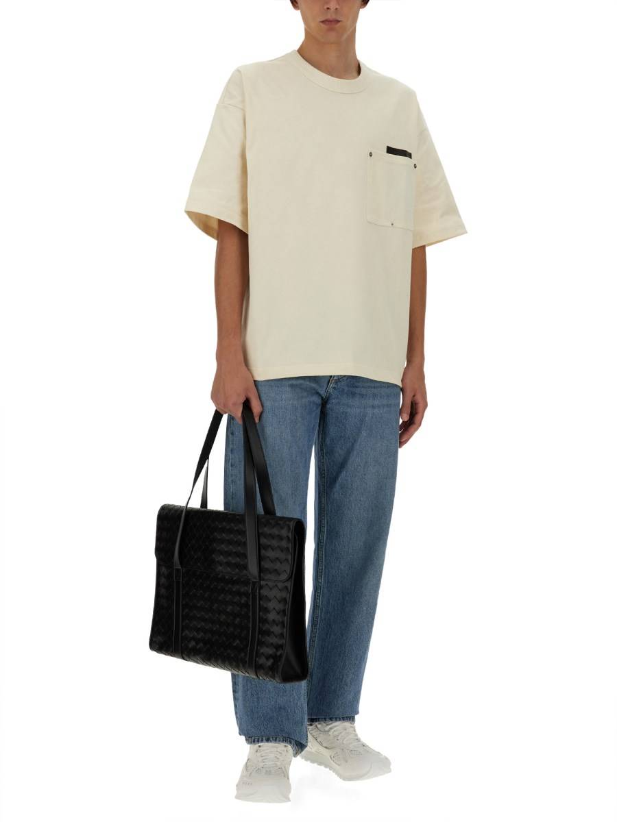 BOTTEGA VENETA T-SHIRT IN JERSEY GIAPPONESE CON TASCA IN PELLE