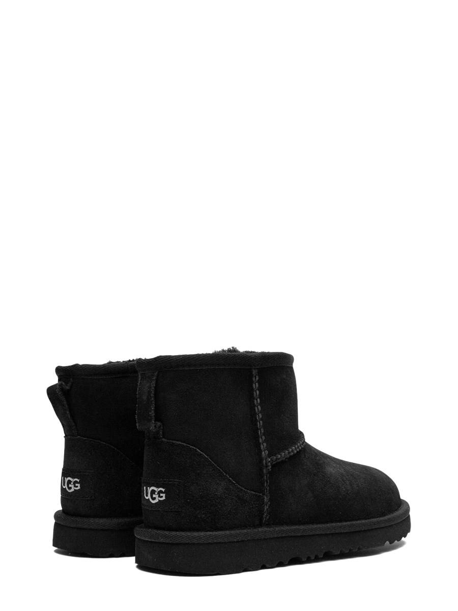 UGG MINI CLASSIC II