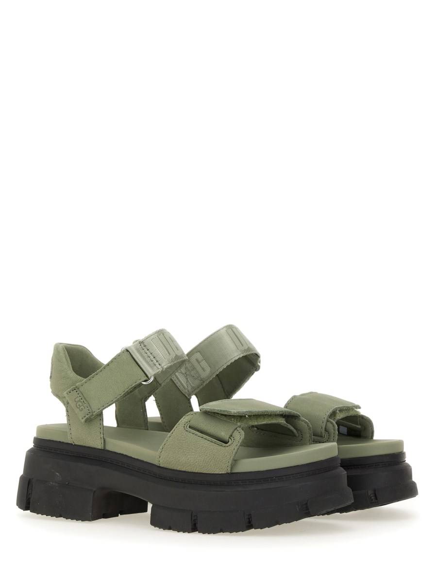 UGG SANDALO ASHTON