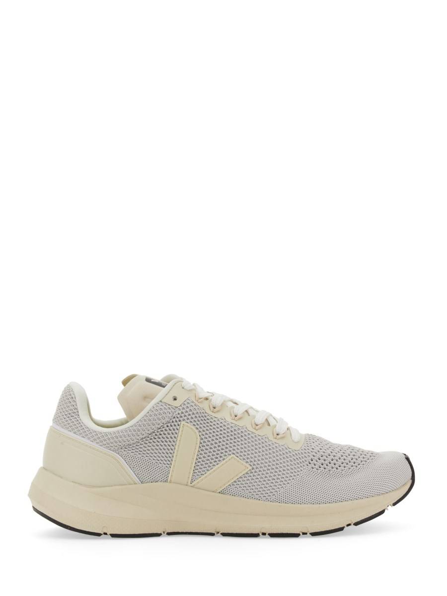 VEJA SNEAKER IN PELLE E MESH CON LOGO