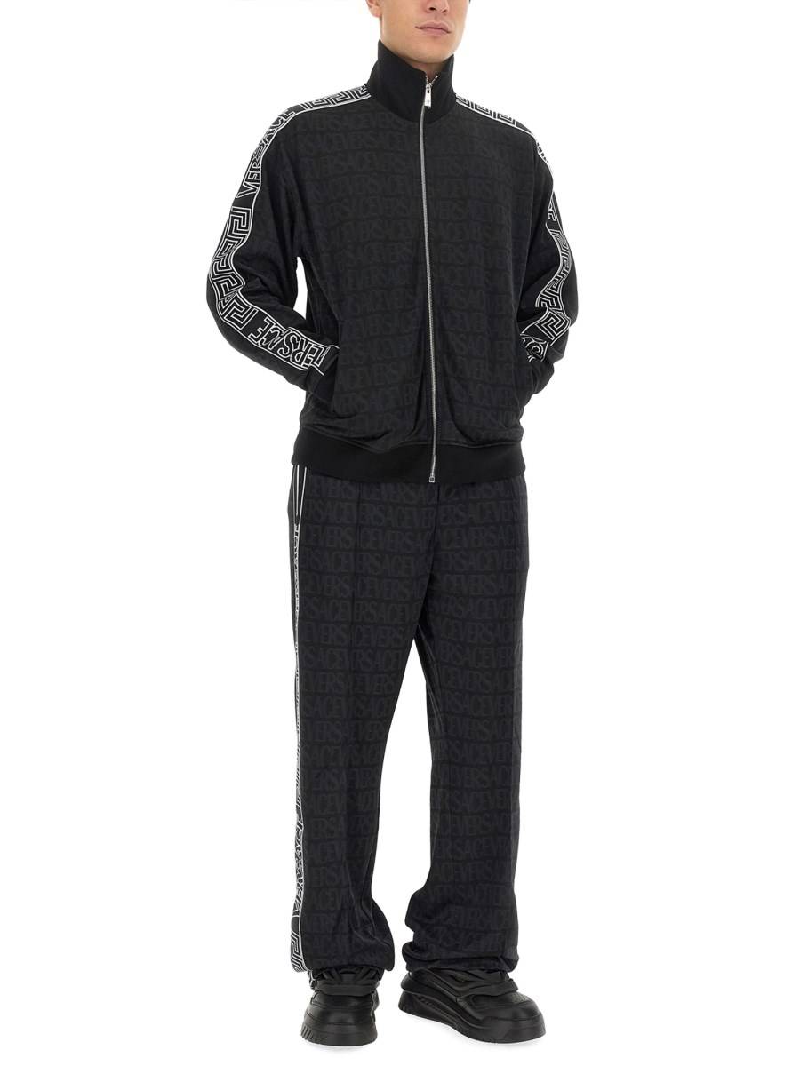 VERSACE PANTALONE JOGGING CON LOGO JACQUARD