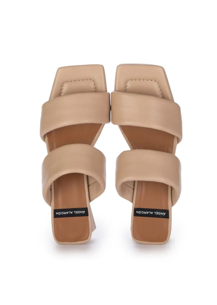 ÀNGEL ALARCÒN | SANDALI CON TACCO GENIE BEIGE