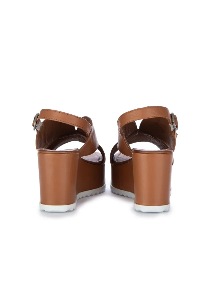 BUENO | SANDALI CON ZEPPA MARRONE