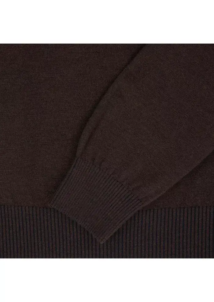 JURTA | MAGLIONE LEGGERO LANA MERINO MARRONE SCURO