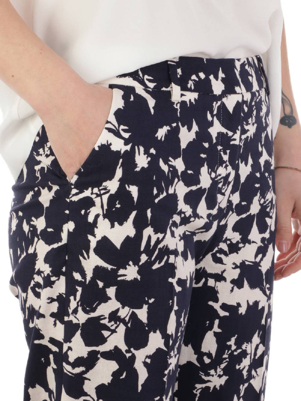 Via Masini 80 Trousers Pantalone