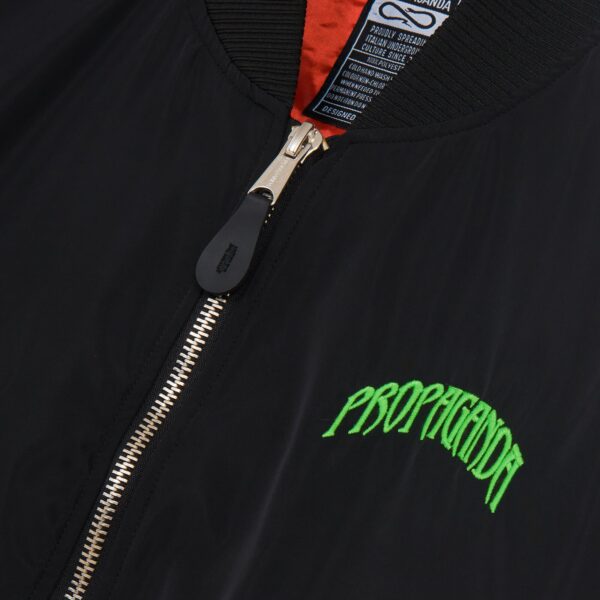 Propaganda Triangle Panther Bomber – Black