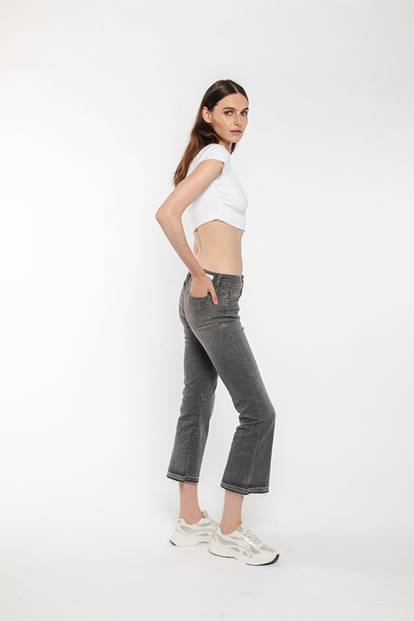 PS. Don't Forget Me SHARON LOW RISE FLARE CROPPED FIT