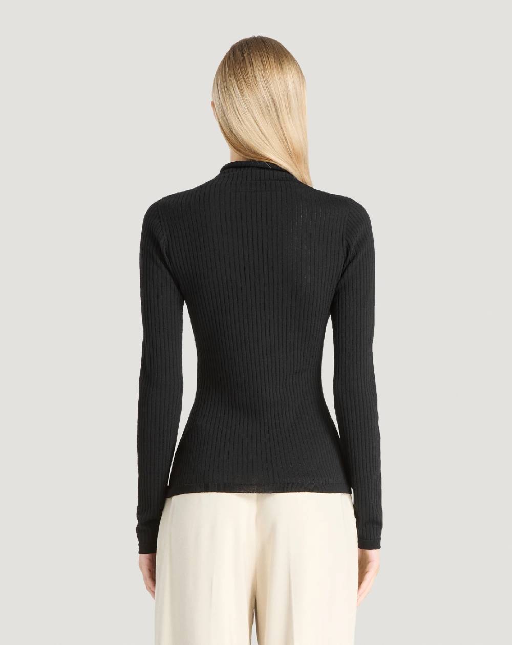 Pt Torino Maglia Dolcevita In Viscosa