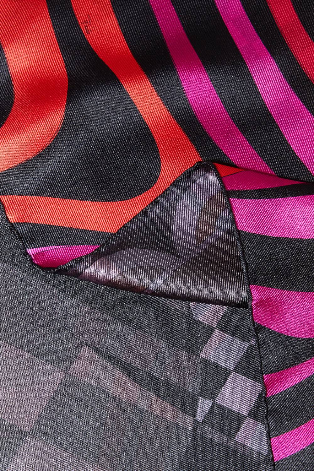 Pucci Carré Grande In Seta Con Stampe Giardino E Marmo