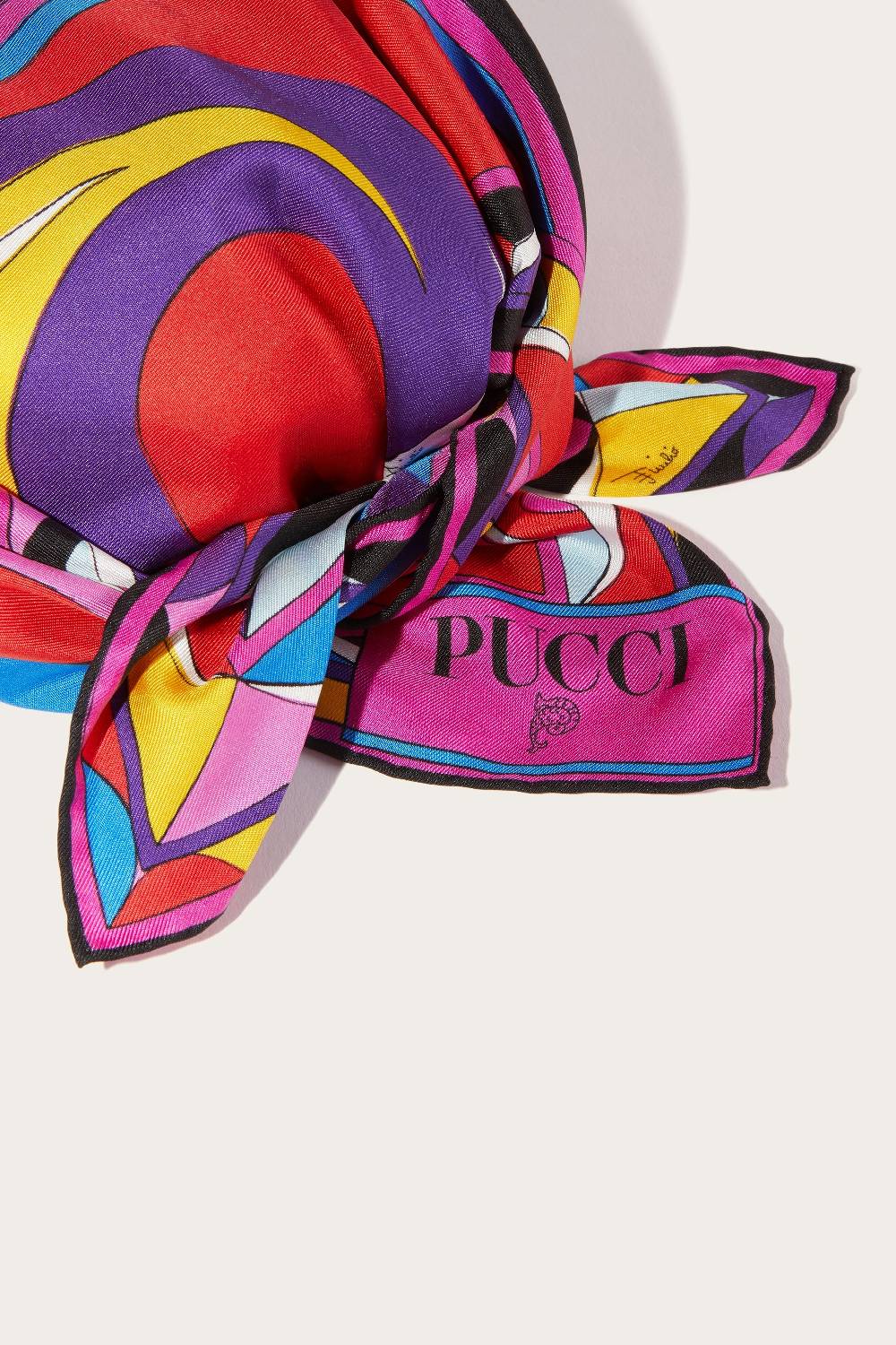 Pucci Cappello In Seta Con Stampe Cigni E Iride