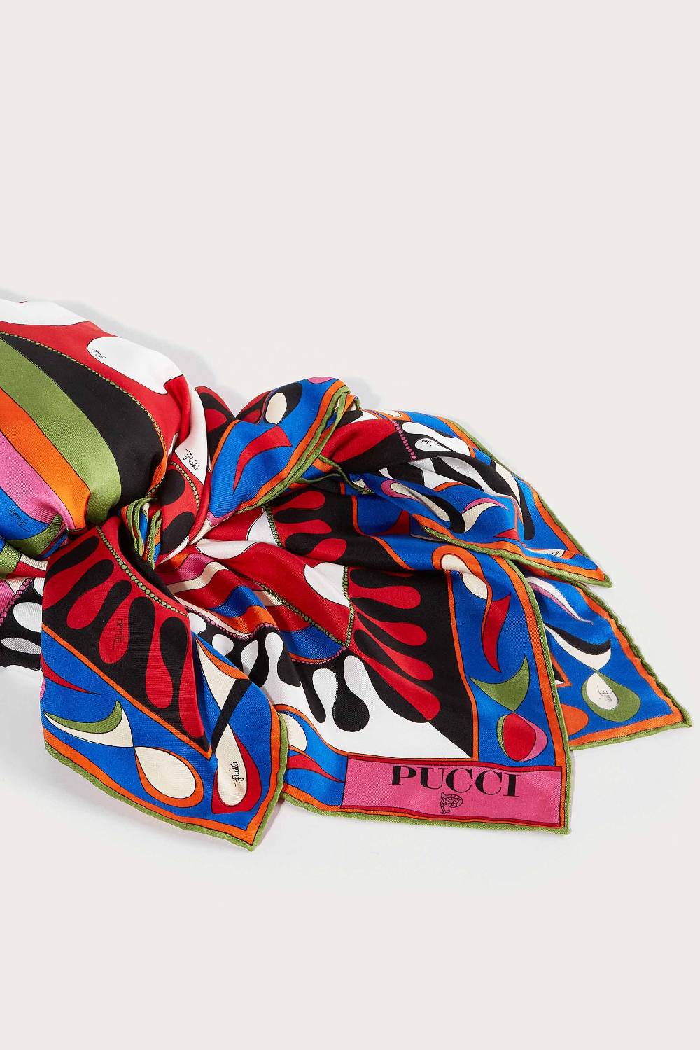 Pucci Cappello In Seta Con Stampe Iride E Leocorno