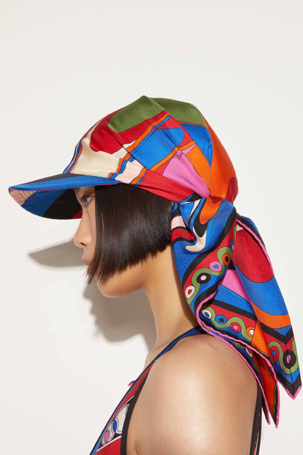 Pucci Cappello In Seta Con Stampe Onde E Iride