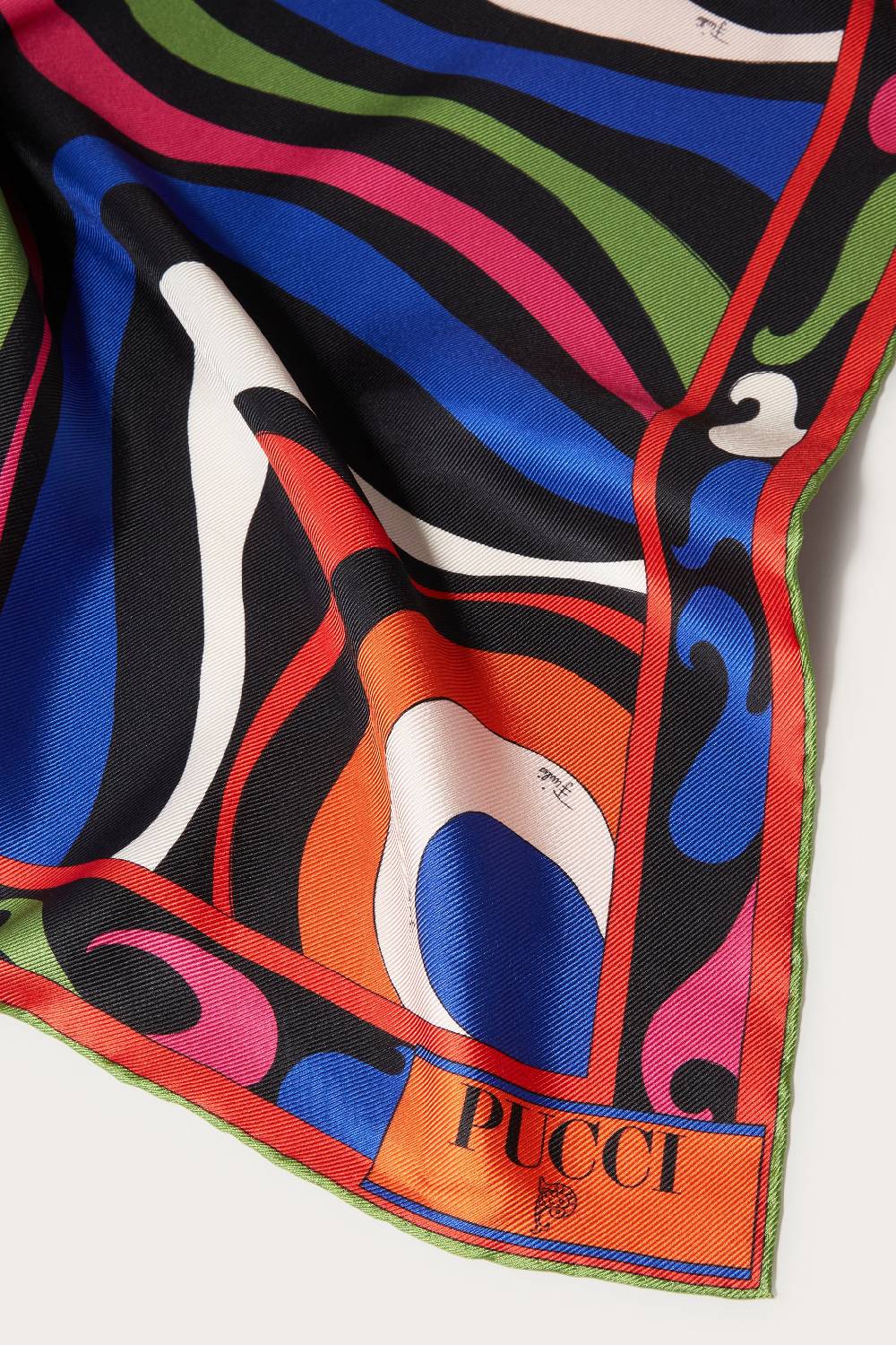 Pucci Carré Grande In Seta Con Stampa Marmo