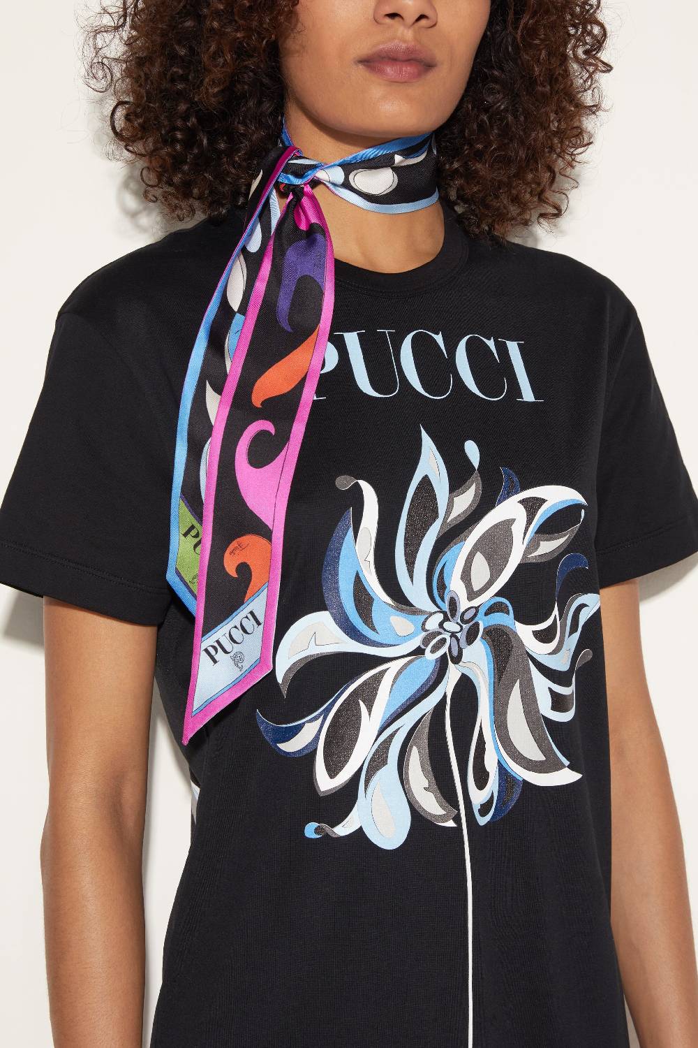 Pucci Foulard In Seta Con Stampe Marmo E Pesci