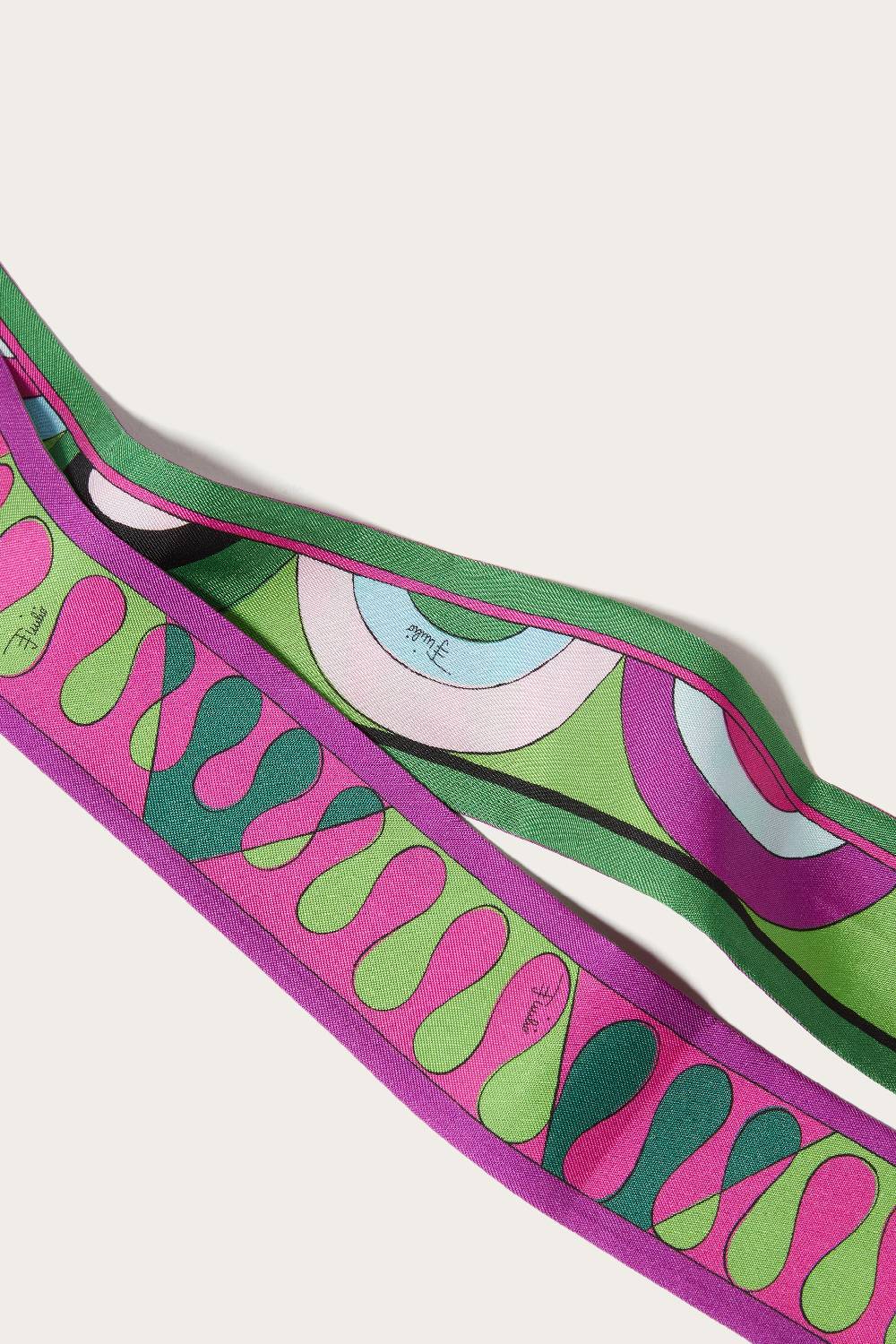 Pucci Foulard In Seta Con Stampe Onde E Leocorno