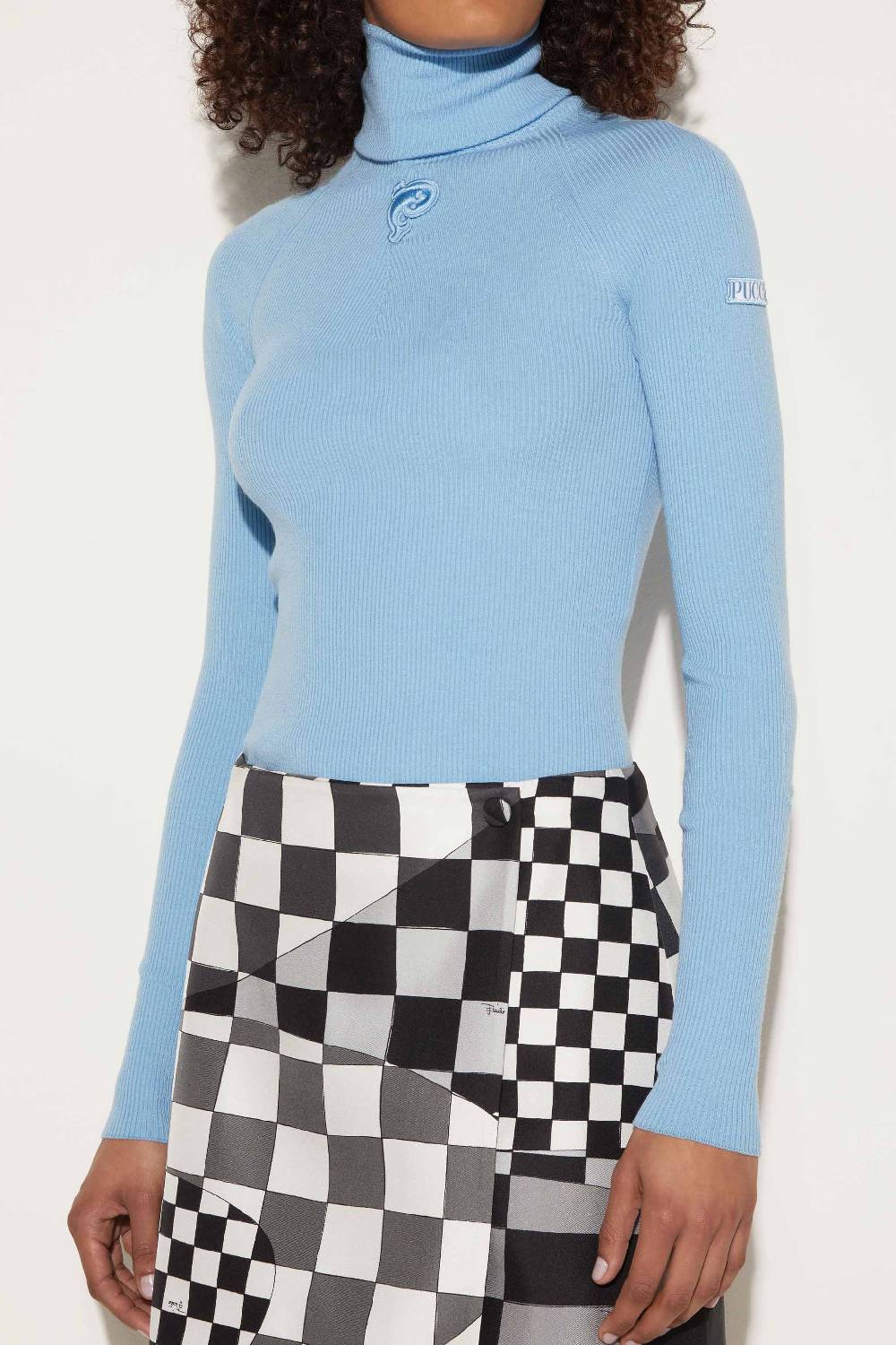 Pucci Maglione Dolcevita Con Applicazione Logo