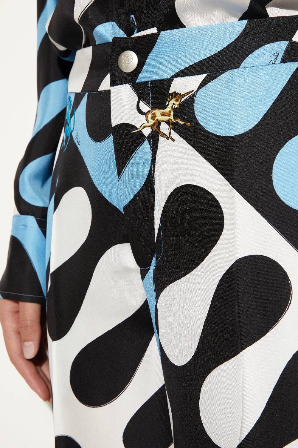 Pucci Pantaloni In Seta Con Stampa Leocorno