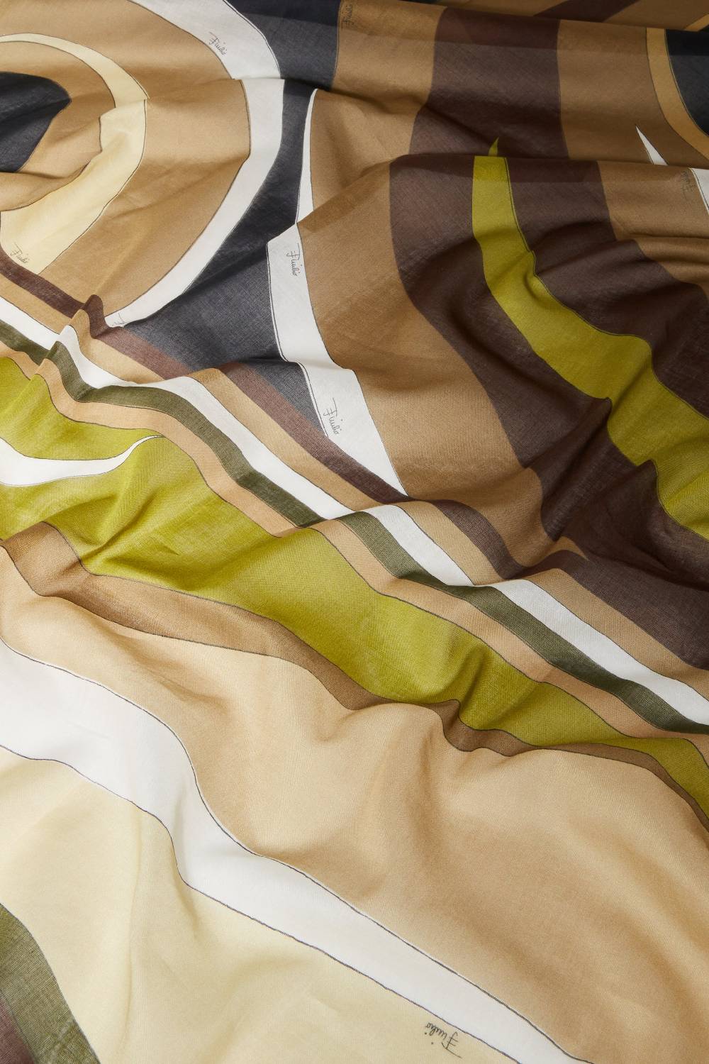 Pucci Sarong Con Stampa Cigni