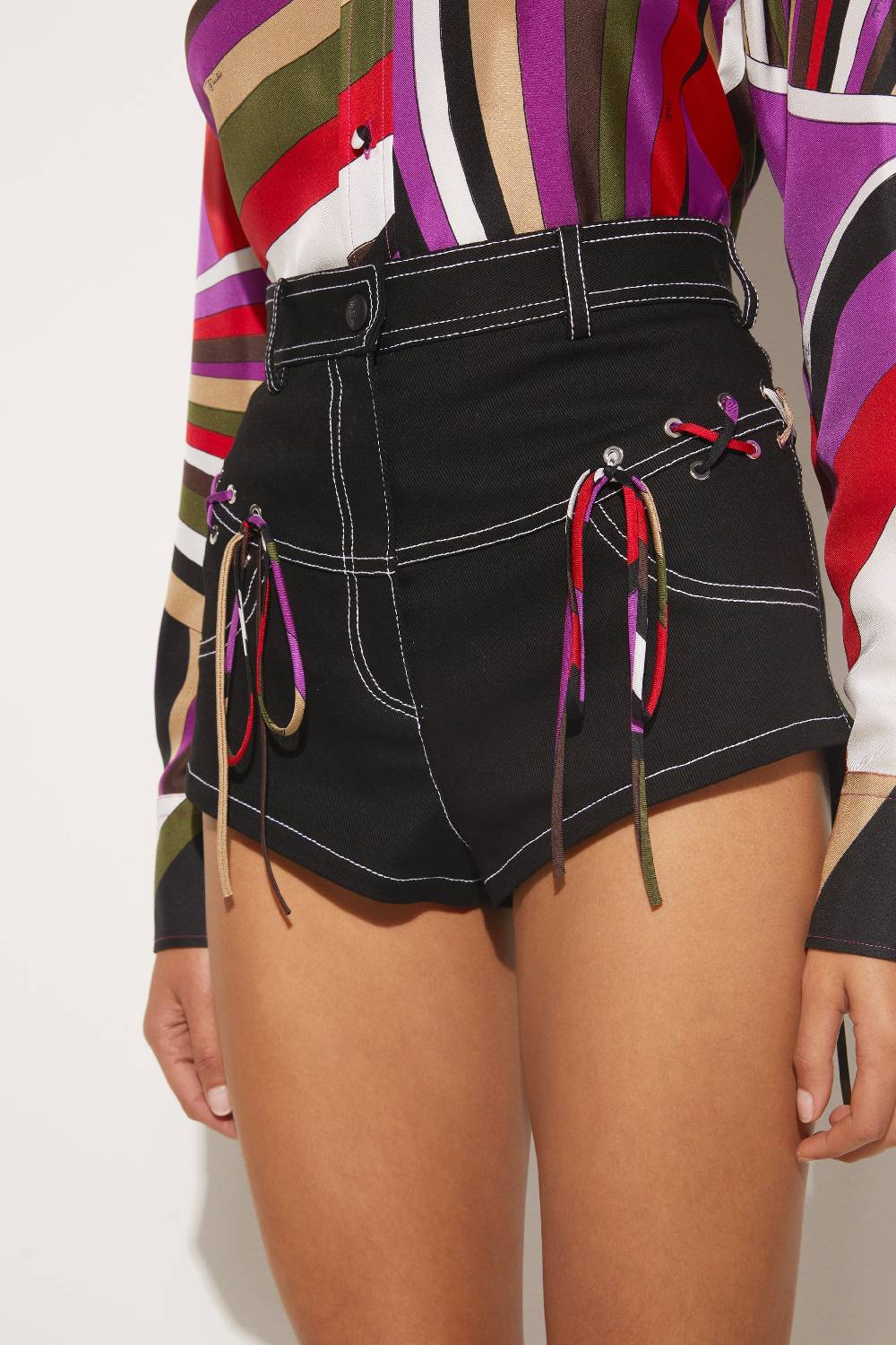 Pucci Shorts Con Lacci