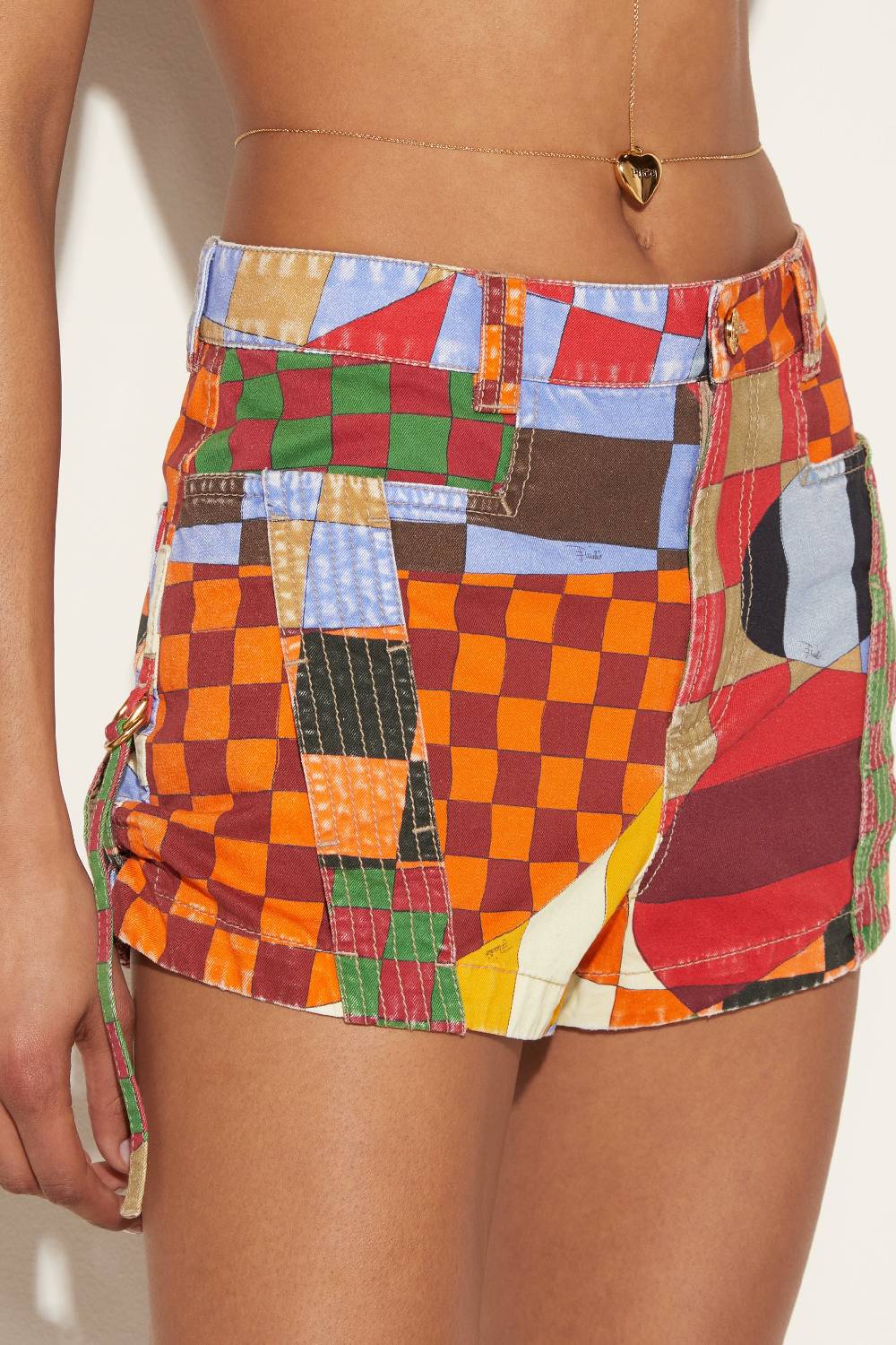 Pucci Shorts Con Stampa Giardino