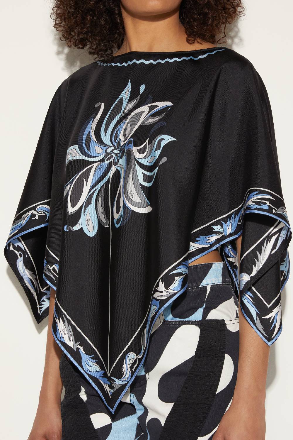 Pucci Top Kaftano Con Stampa Dalia