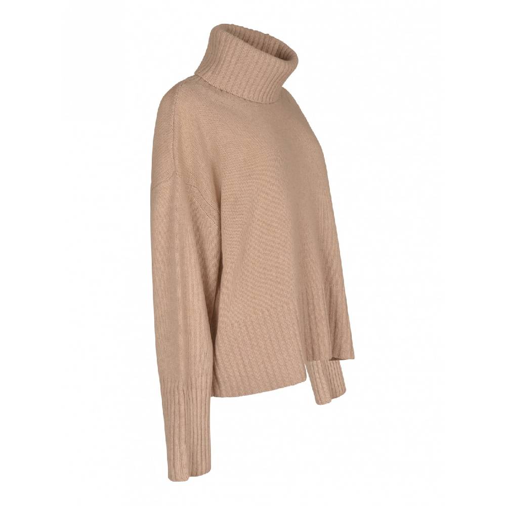 OLIVER LATTUGHI Product