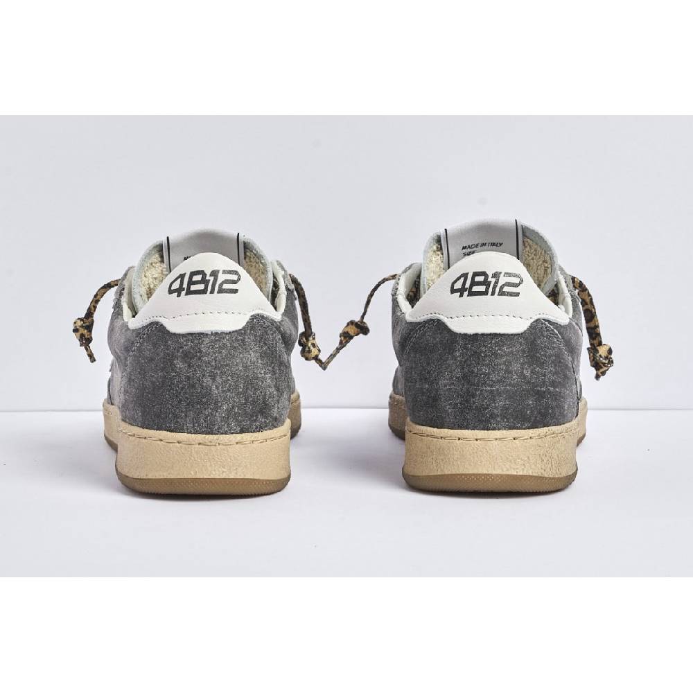 4B12 PLAY.NEW - D157