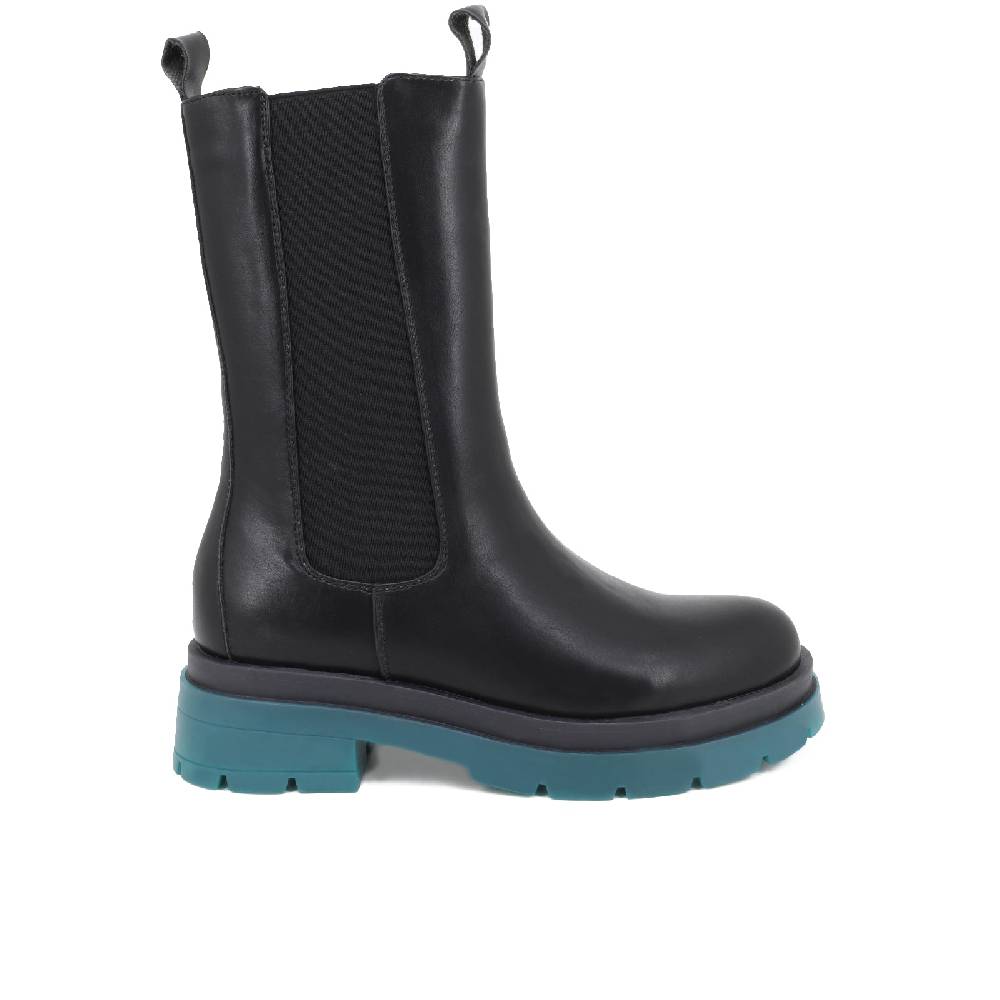 Queen Helena Chelsea Boots - X25-157