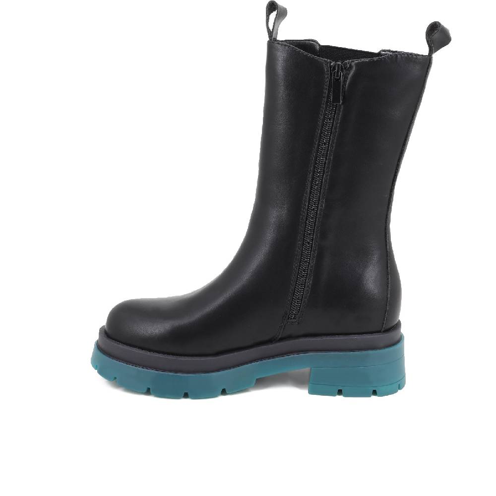 Queen Helena Chelsea Boots - X25-157