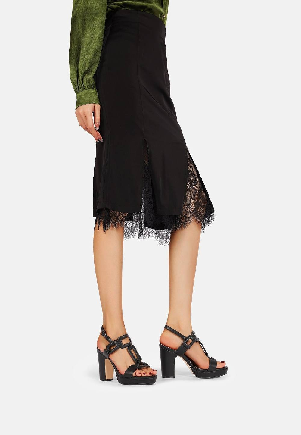 Queen Helena Sandali ZM9686