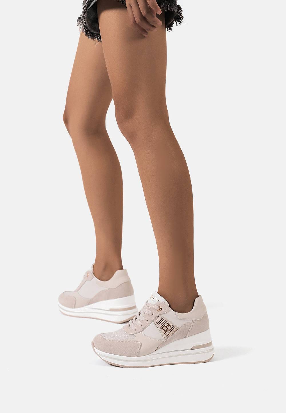 Queen Helena Sneakers QH7017