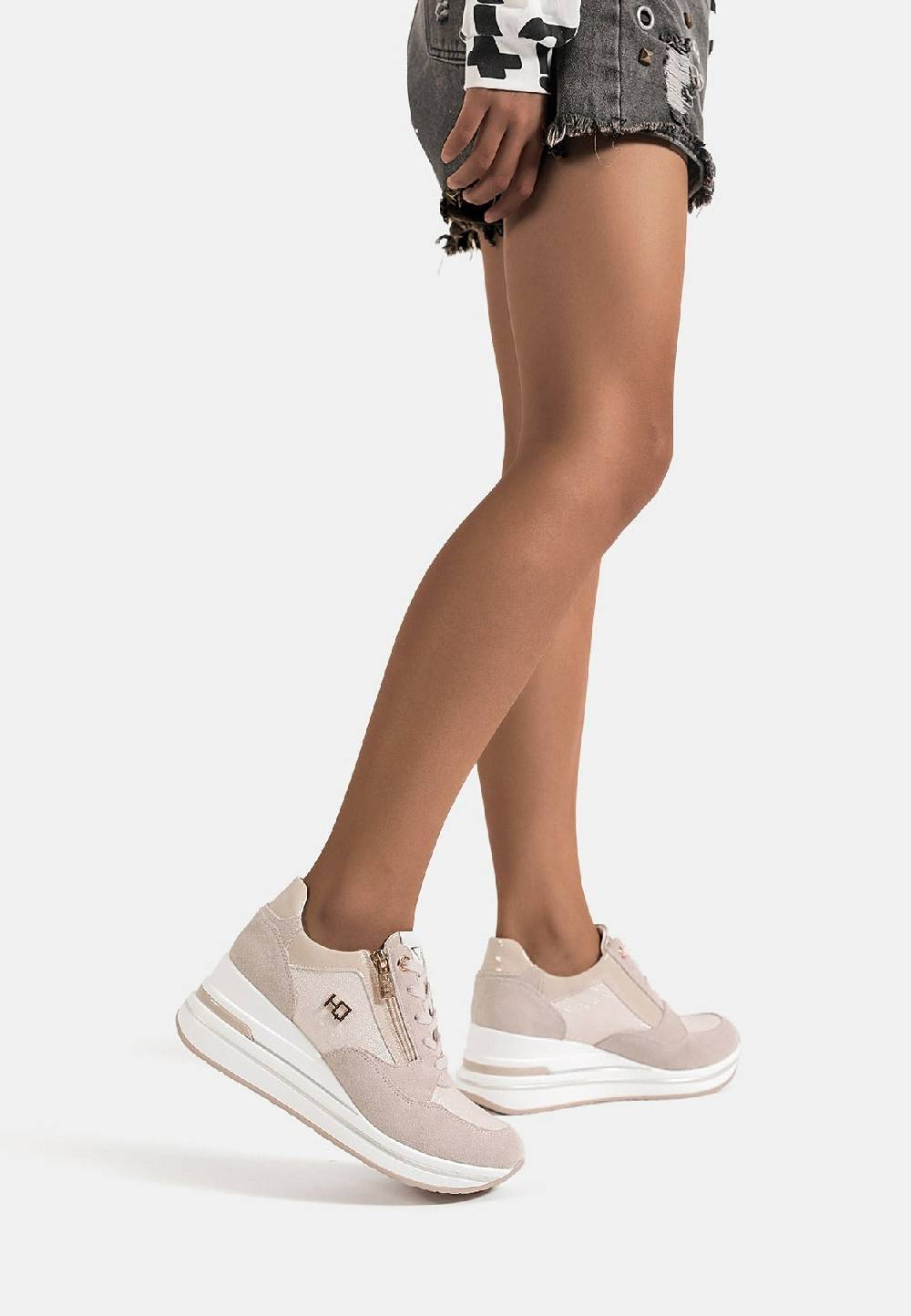 Queen Helena Sneakers QH7019