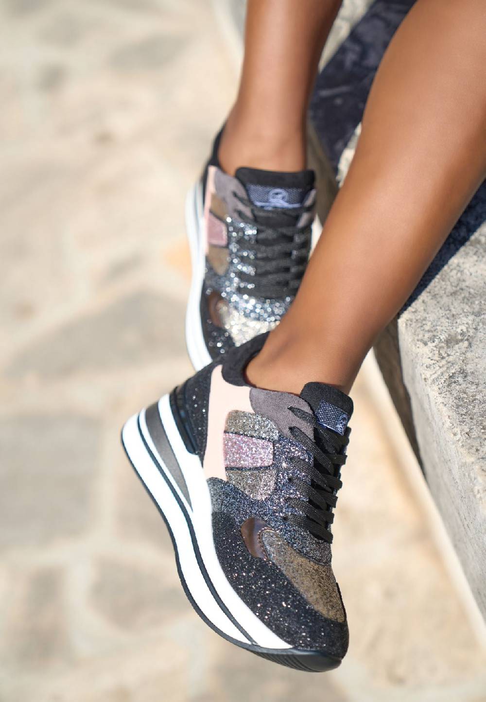 Queen Helena Sneakers - X27-48