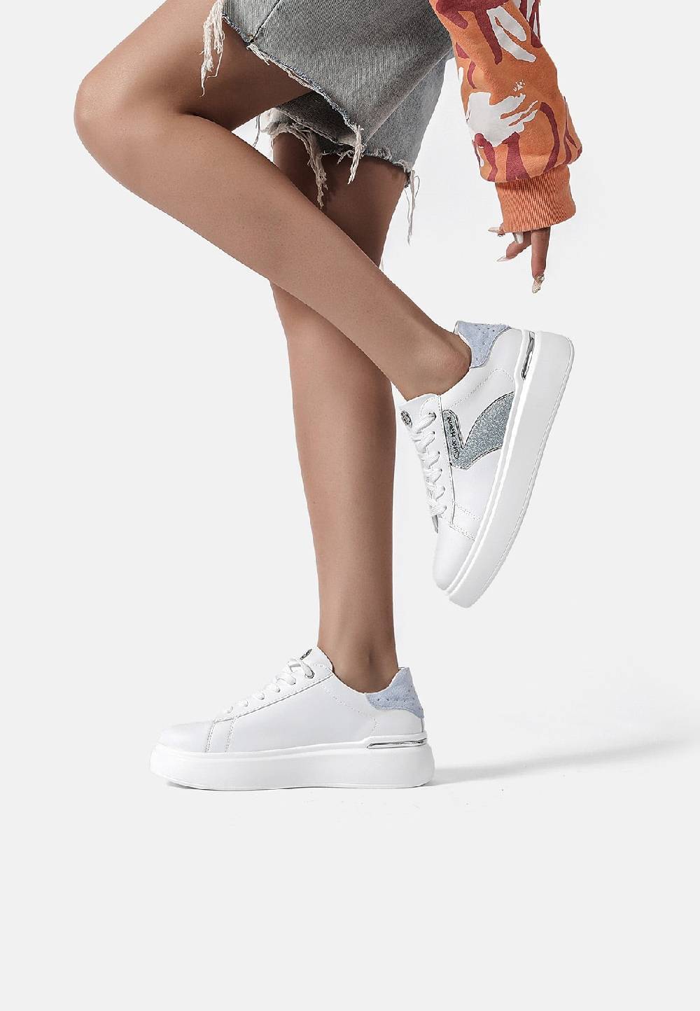 Queen Helena Sneakers - X28-13